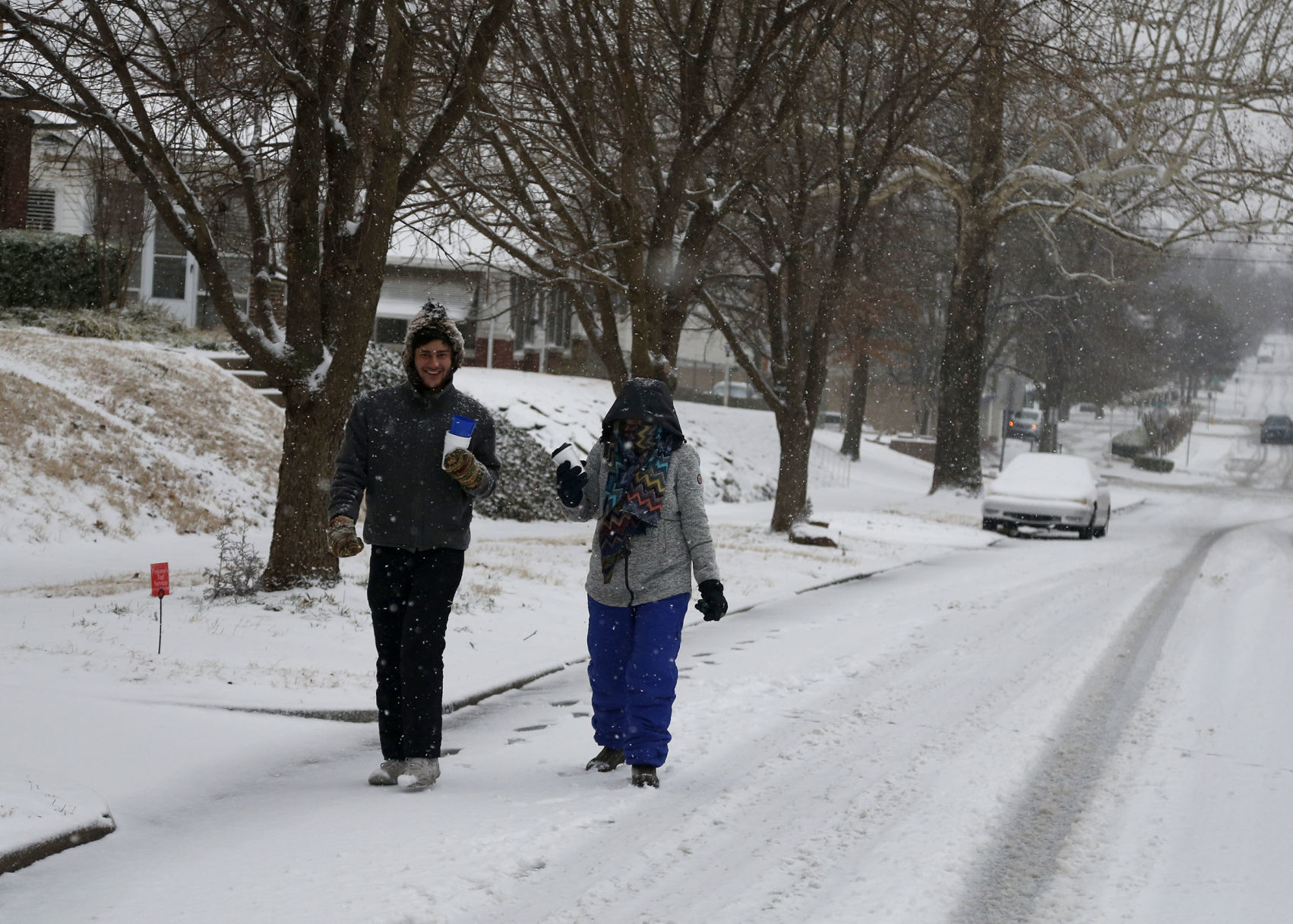 Snow falls on Tulsa area, northeast Oklahoma